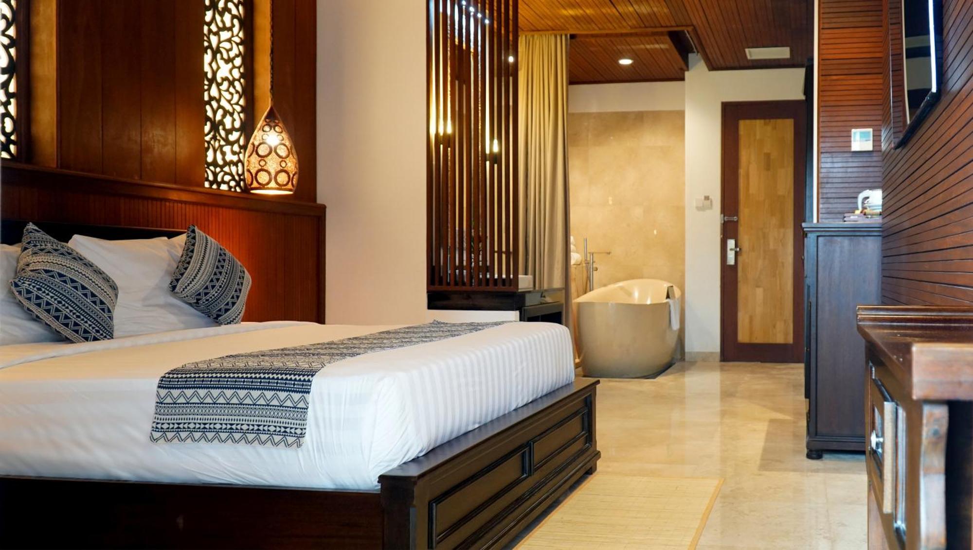Bali Tropic Resort & Spa - Chse Certified Nusa Dua  Exterior photo A bedroom in a hotel